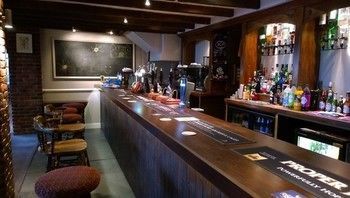 ホテル Millers Bistro ポーロック エクステリア 写真